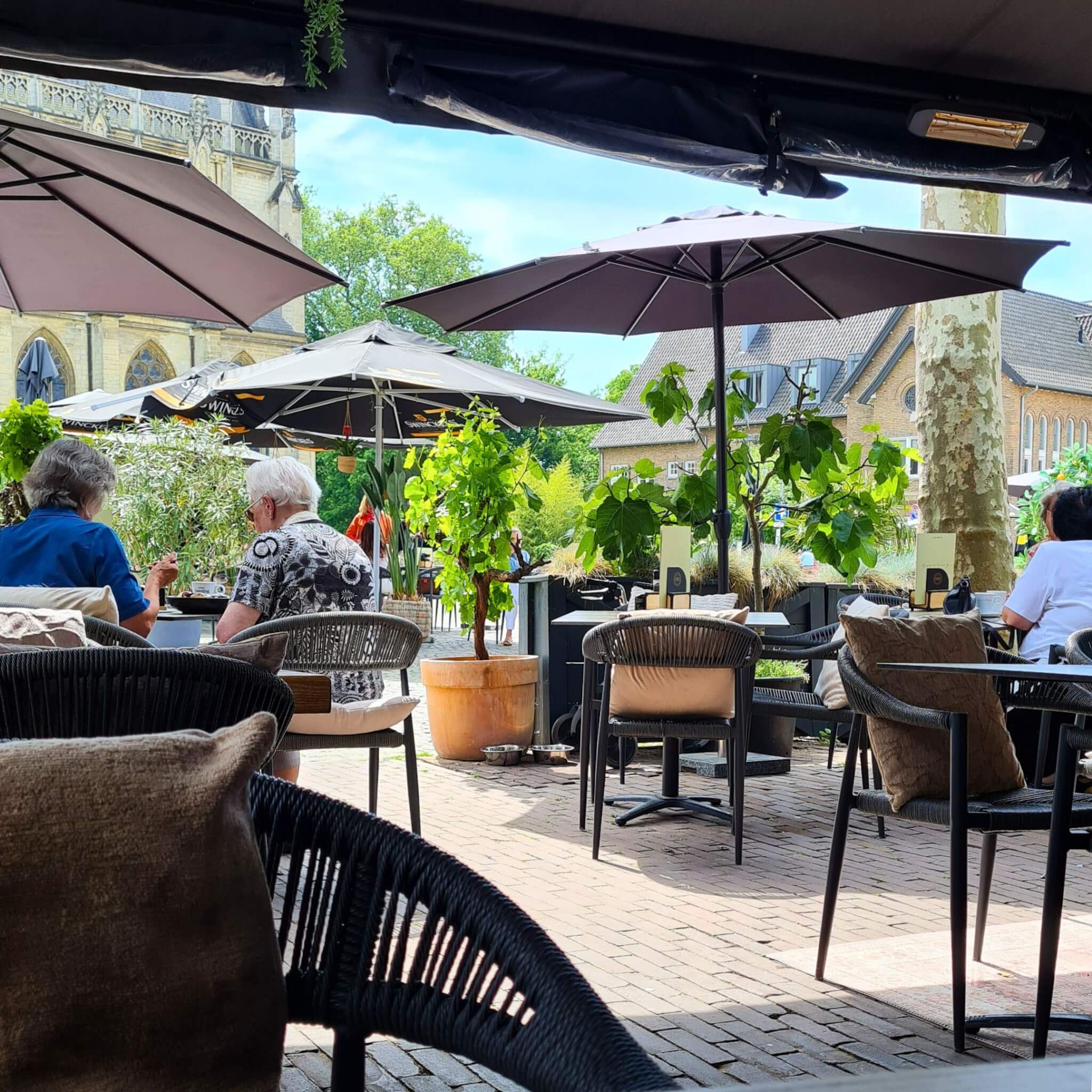 Gezellig terras Meerssen, de Markt