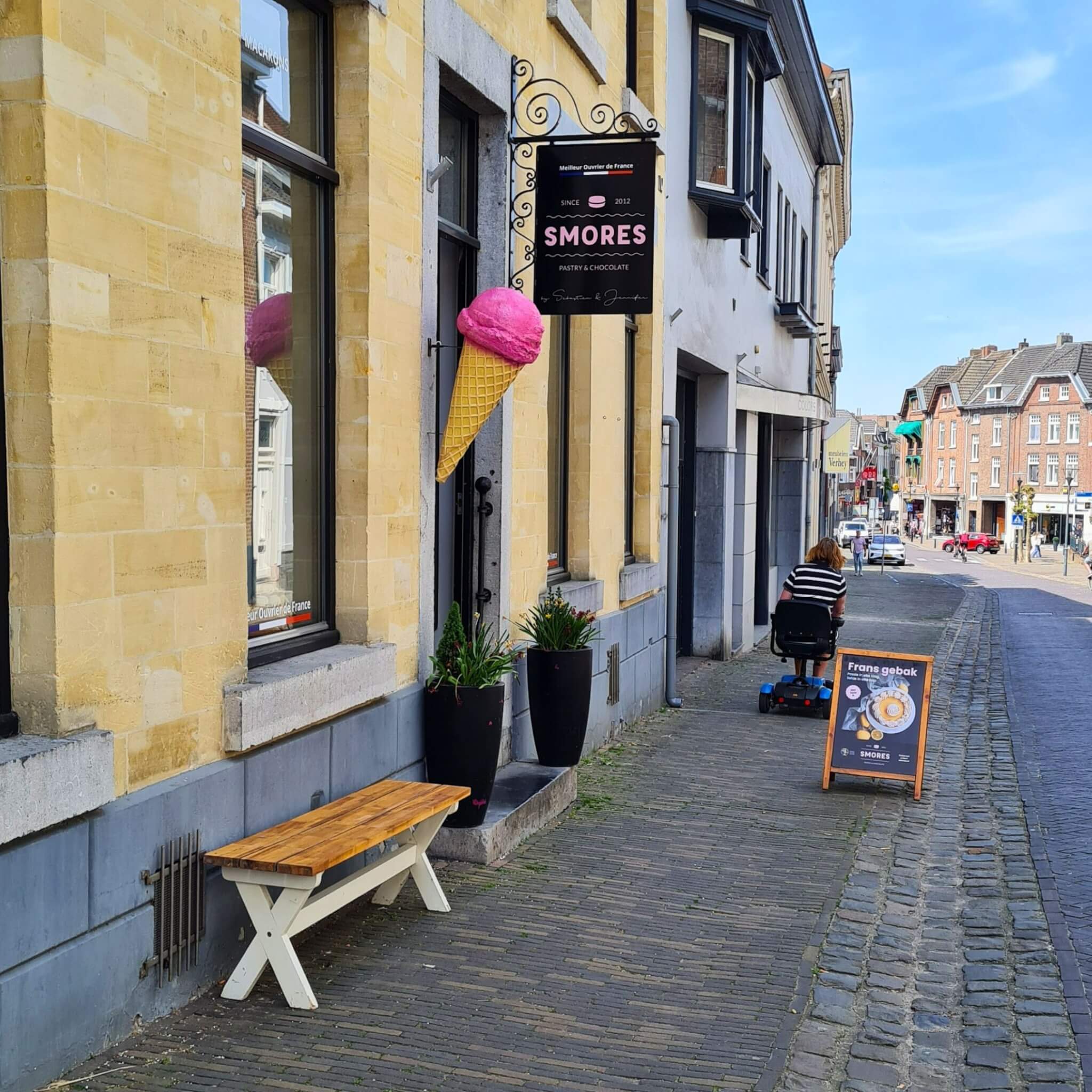 Tijdens een wandeling stoppen voor heerlijke chocolade, ijs of gebak in Meerssen bij Smores